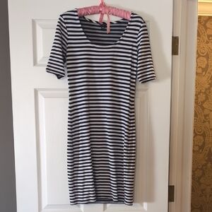 Ann Taylor XS Black and White Sheath Midi Dress with Scoop Neck